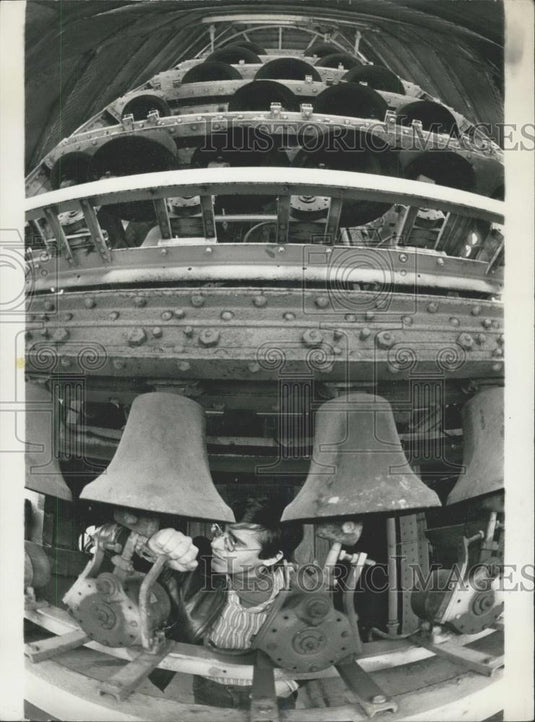 1979 Press Photo Renaud Playing the Carillon - Historic Images