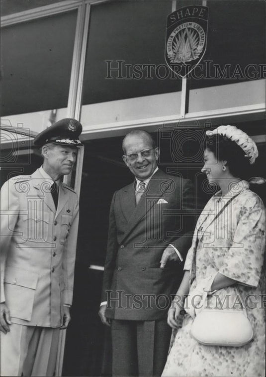 Press Photo Sovereigns Paul and Frederika of Greece with General Lauris Norstadt - Historic Images