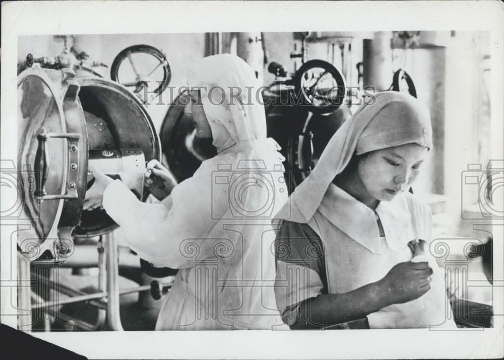 1935 Press Photo Nurses at Saint Mary&#39;s Hospital in Tokyo Japan - Historic Images