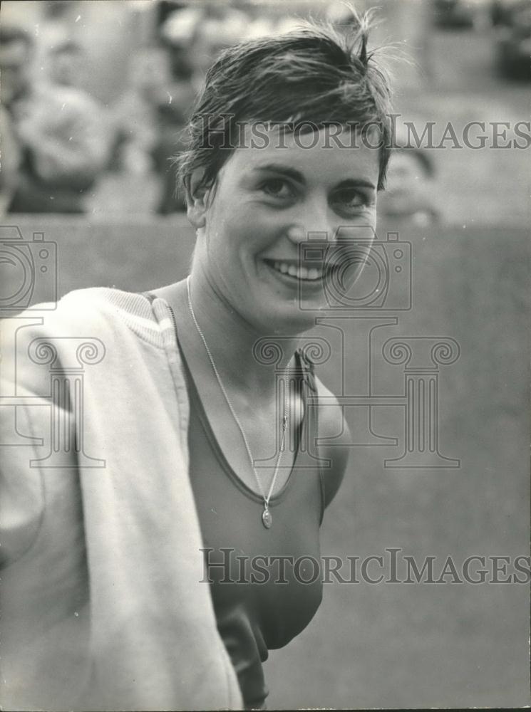 1960 Press Photo Swimmer Rosy Piacentini After Winning 100 Meter Race - Historic Images