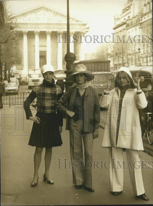 1972 Press Photo Ganael, Pauline Larrieu, and Anne Lonnberg in Barthet's Designs - Historic Images