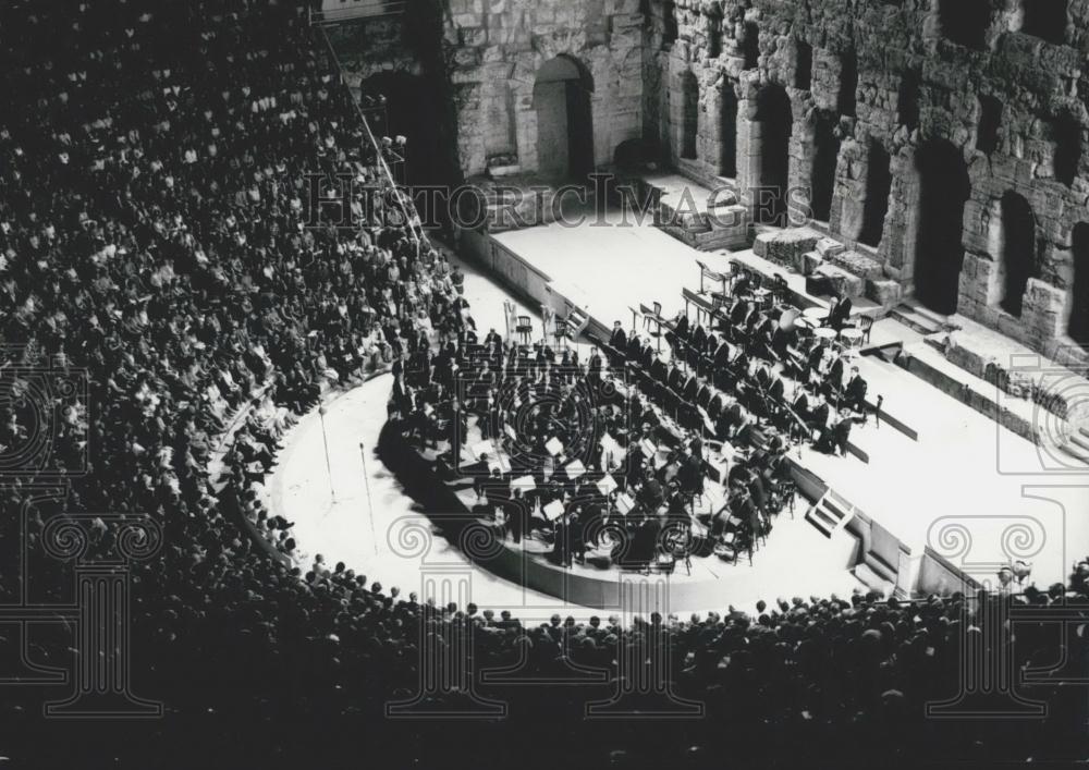 1965 Press Photo Berlin Philharmonic Orchestra Concert, Herode Atticus Theater - Historic Images