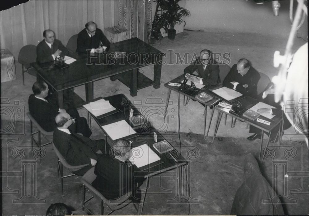 1956 Press Photo Guy Mollet with Newspaper Directors - Historic Images