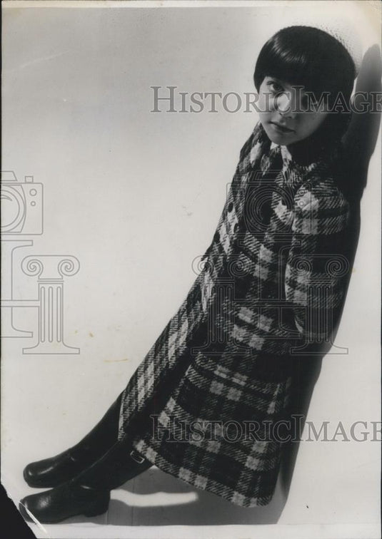 1970 Press Photo Children's Fashion by Chelz Les Moins - Historic Images