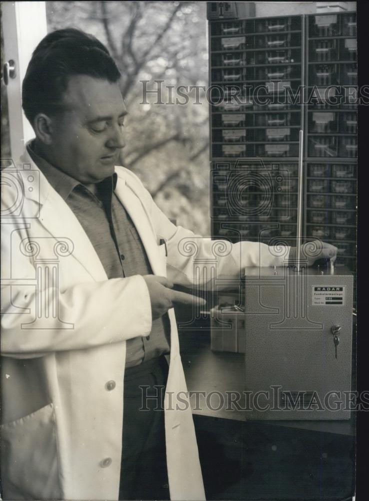 Press Photo New Dimensional Radar Protection. Alarm System. Germany. - Historic Images