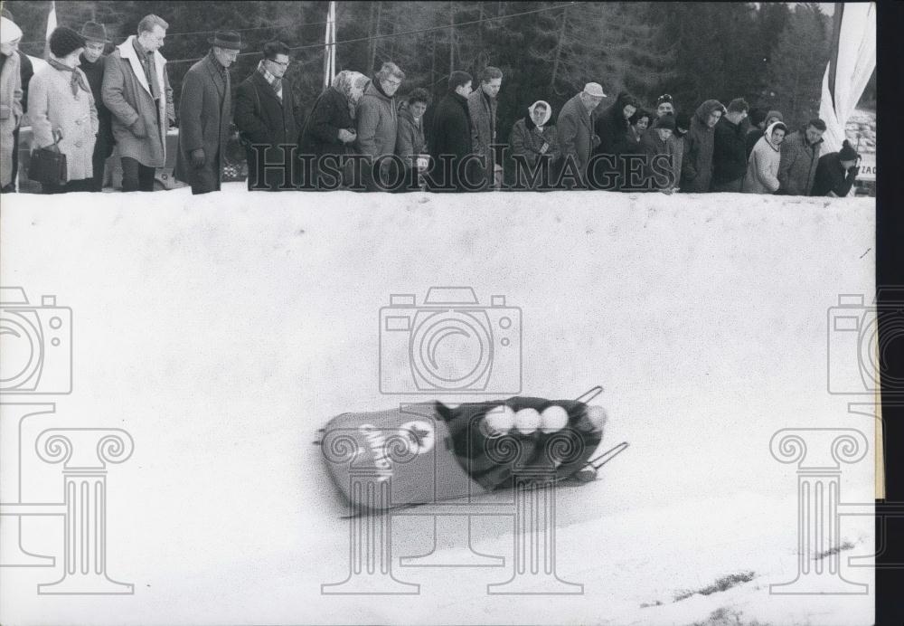 1964 Press Photo Canada Wins 4 Man Bobsled Race. Innsbruck Olympics. - Historic Images