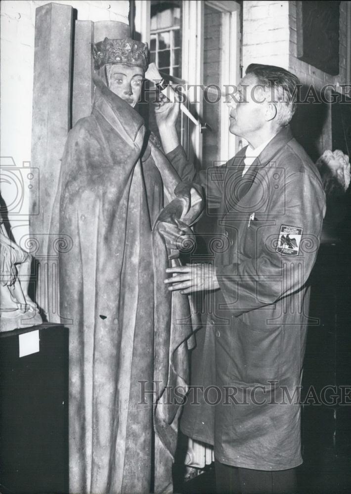 1969 Press Photo Statue of &quot;Uta von Naumburg.&quot; - Historic Images