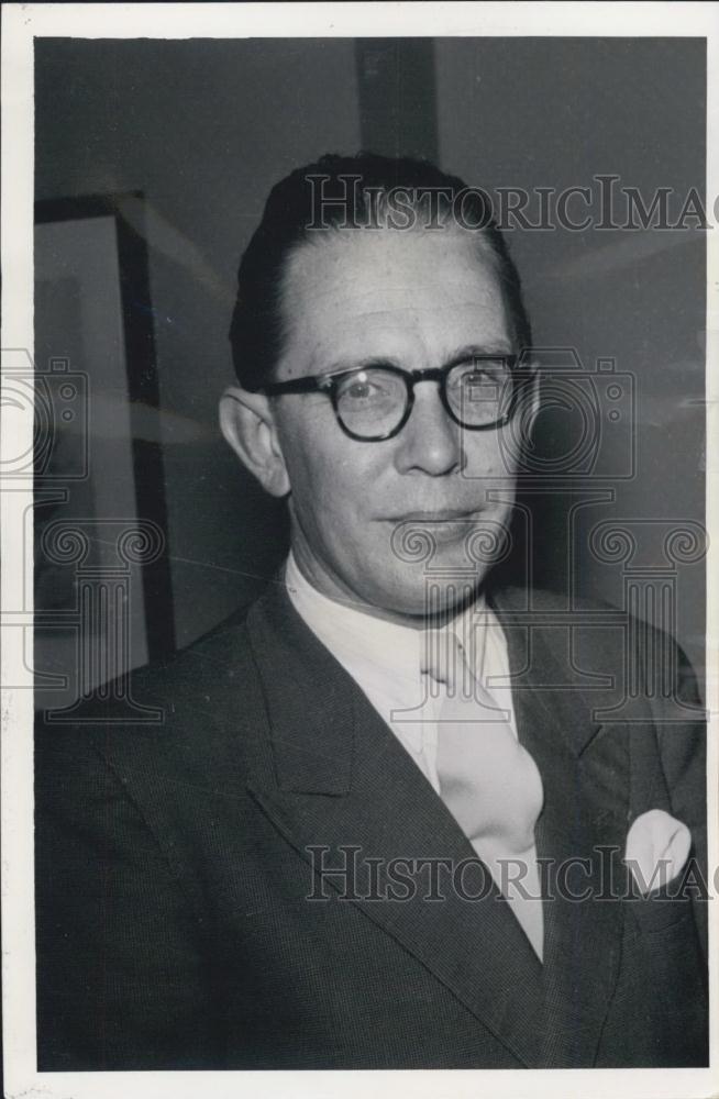 1954 Press Photo German Politician Kai Uwe von Hassel. Schleswig-Holstein - Historic Images