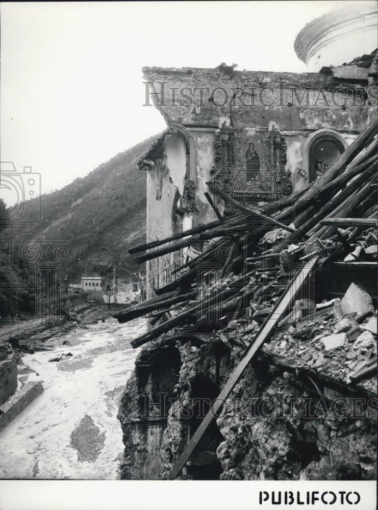 Press Photo Ruins of a Church after a Landslide in Molina - Historic Images