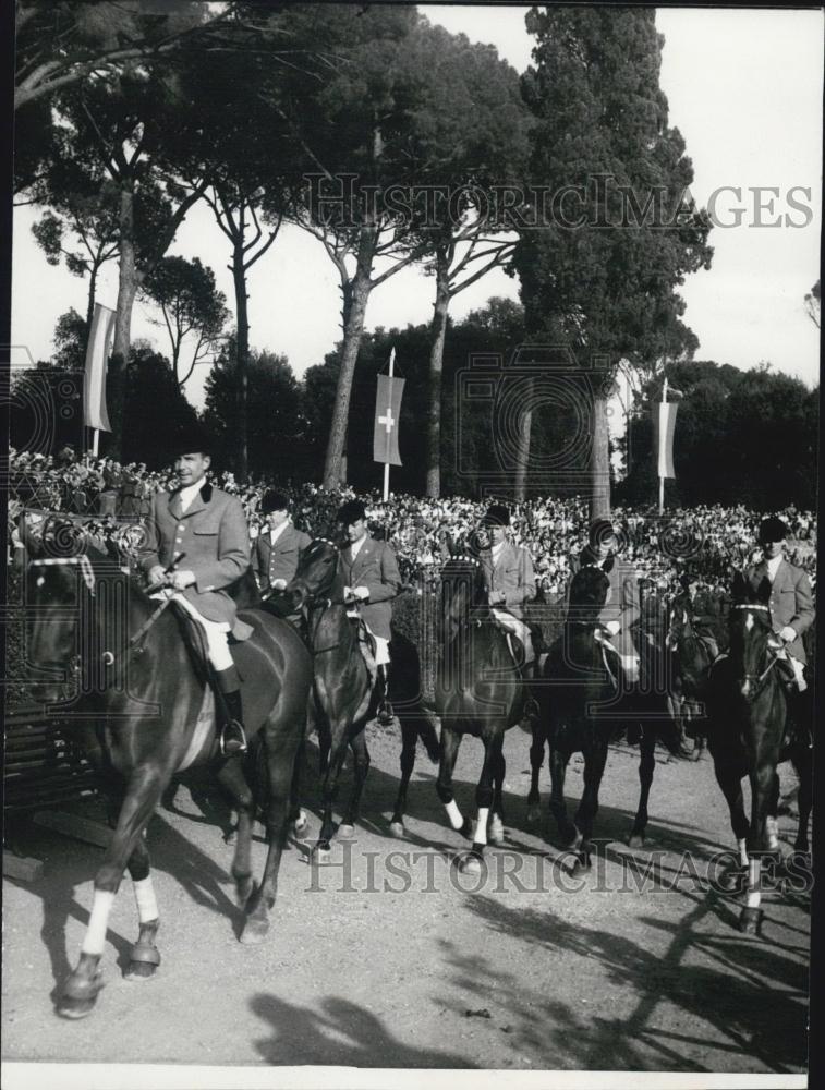 1952 Press Photo German Equestrian Team for the Ippico Contest - Historic Images