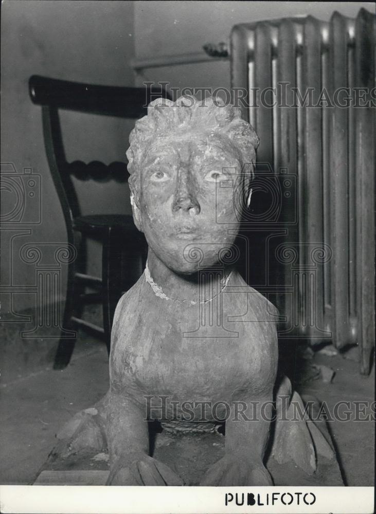 Press Photo Statue with a Human Head and Toad Body - Historic Images