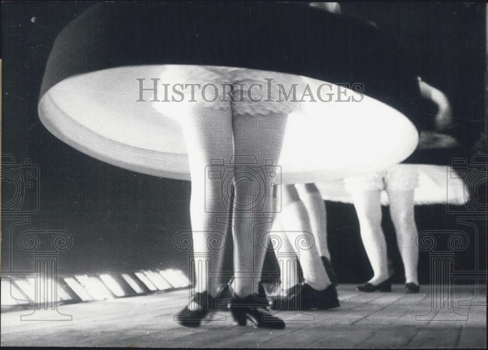 1969 Press Photo Circular Dirndl-Mini Skirt. - Historic Images