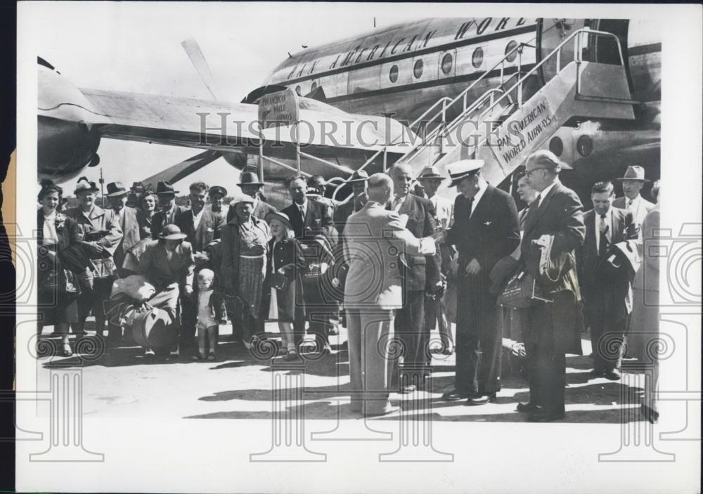 1950 Press Photo German Americans Visit Germany. Buffalo, NY to Frankfurt. - Historic Images
