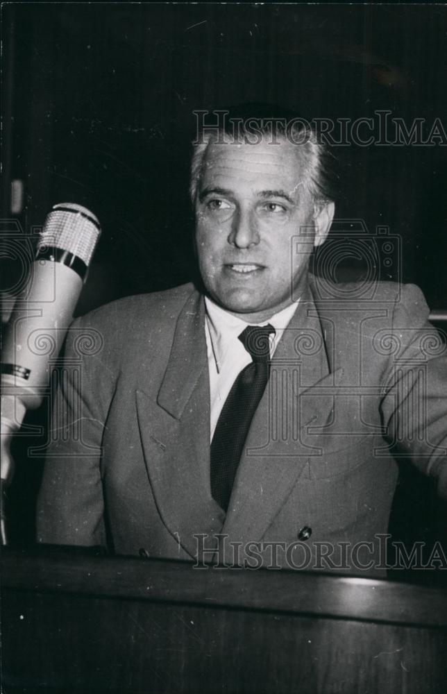 1953 Press Photo German FDP Politician Dr. Albert Derichsweiler. - Historic Images