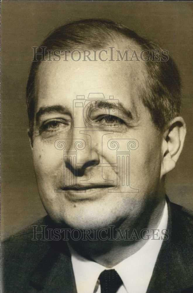 1974 Press Photo Mr Francois Rollier,of Peugeot-Citroen auto company - Historic Images