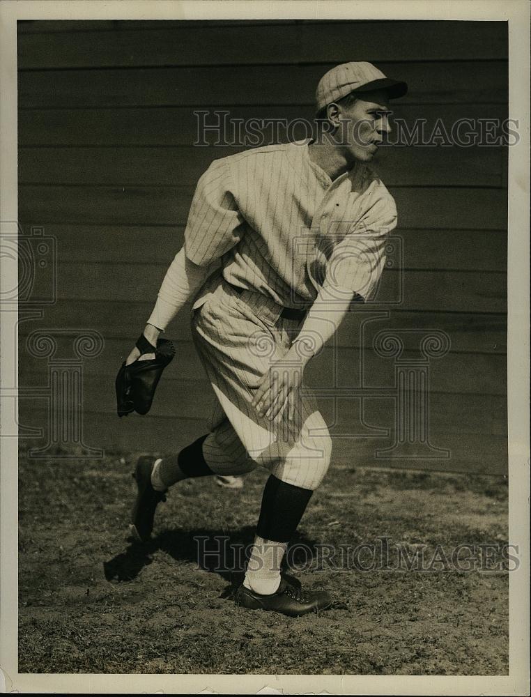 Press Photo Sumner Collingwood, Left Hand Pitcher, Boston Red Sox Baseball - Historic Images