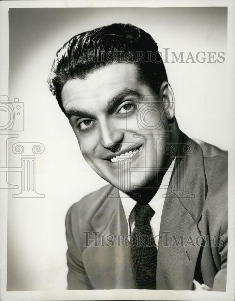 1946 Press Photo Tenor Nino Ventura, Soloist with the Stradivari Orchestra - Historic Images