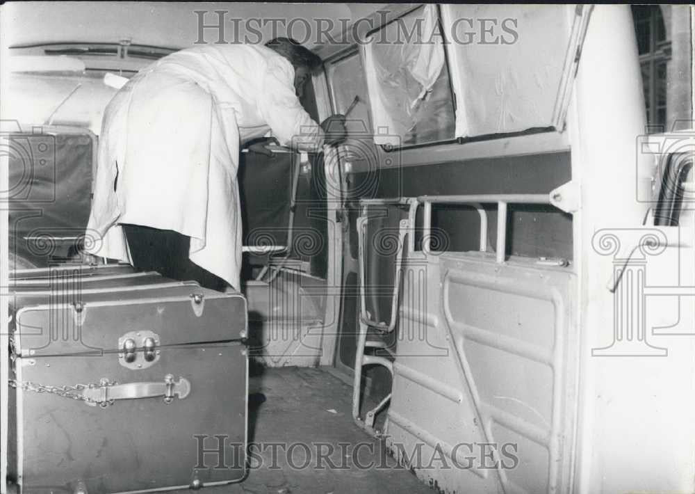 Press Photo Man Who Participated in Attack Shown in Vehicle - Historic Images