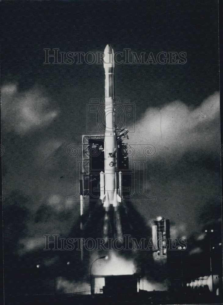 Press Photo The Fusee Ariane 3 launch photo. - Historic Images