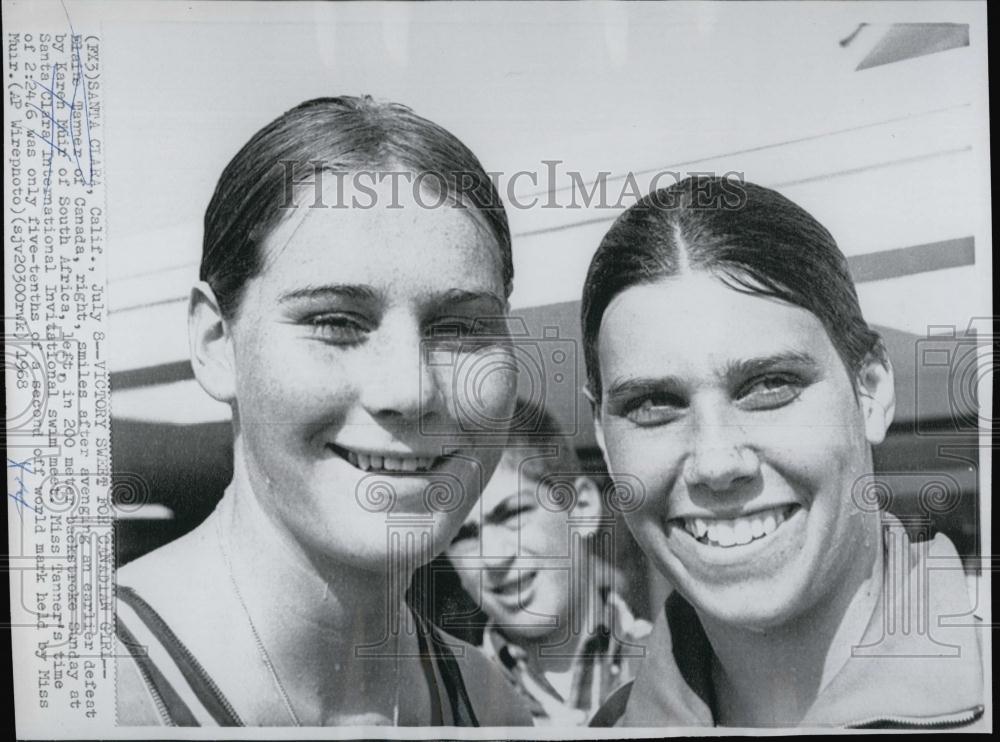 1968 Press Photo Elaine Tanner, Karen Muir, Swimming, Santa Clara International - Historic Images