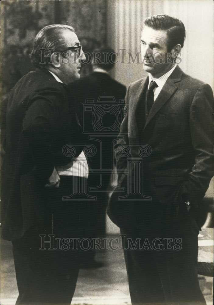 1971 Press Photo R. Assola Director Bank of Italy Claude Pierre Borssulette - Historic Images