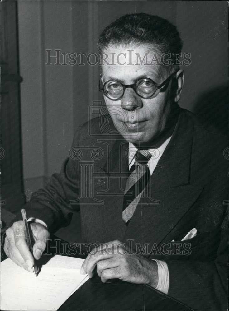 1957 Press Photo Emile Hugues Secretary of State for Economic Affairs France - Historic Images