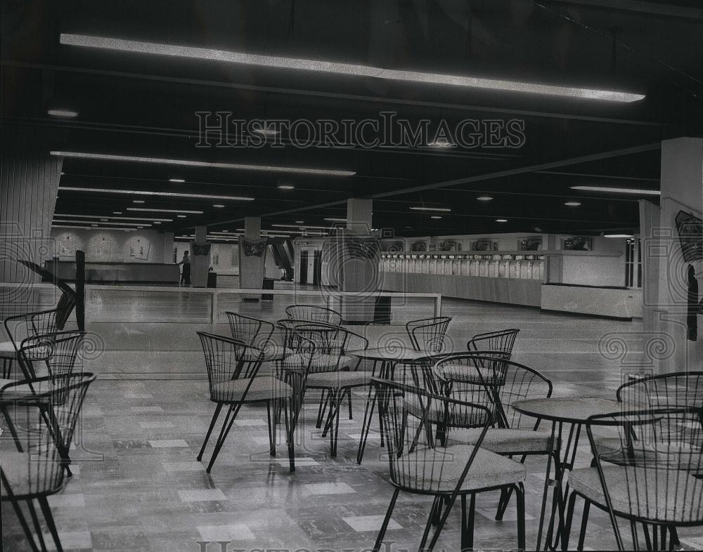 1954 Press Photo Arlington Park Race Track second floor of Grandstand - Historic Images