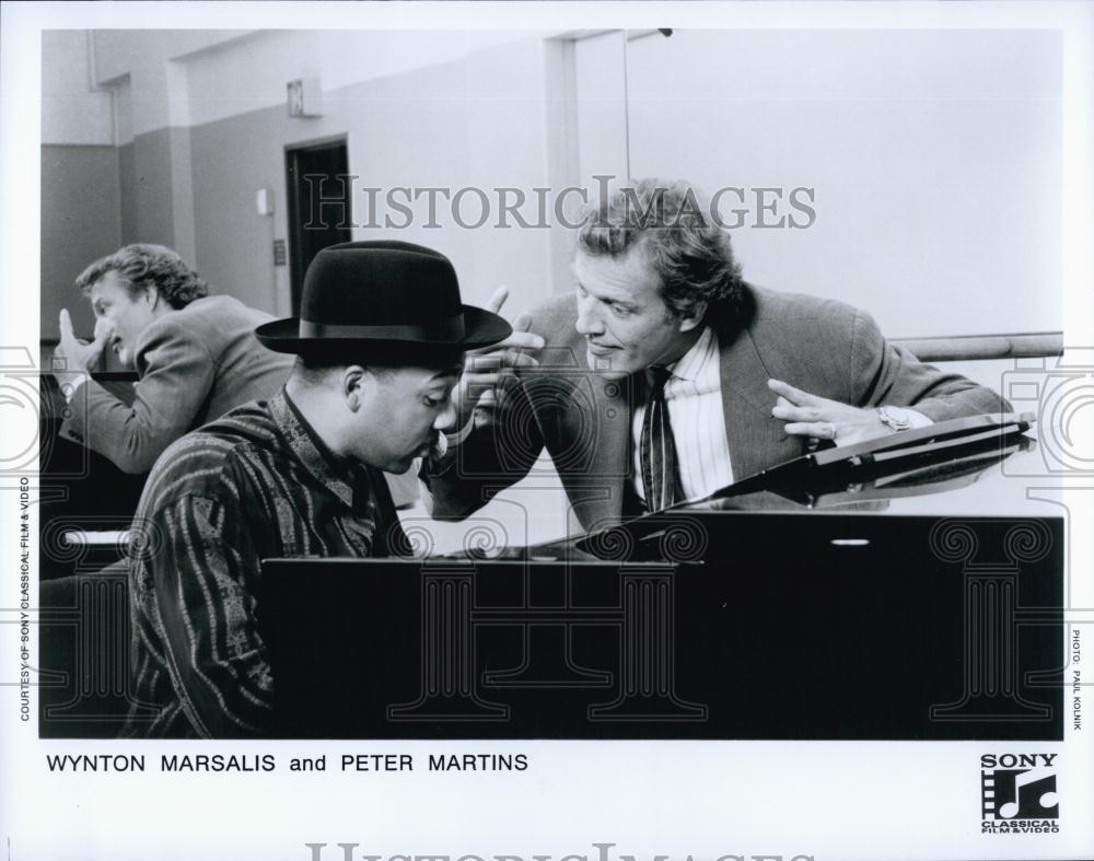 Press Photo Popular Musicians Wynton Marsalis & Peter Martins - RSL58665 - Historic Images
