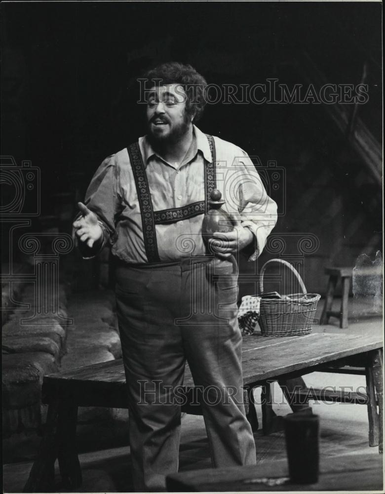 1980 Press Photo Opera Singer Luciano Pacarotti - RSL49253 - Historic Images