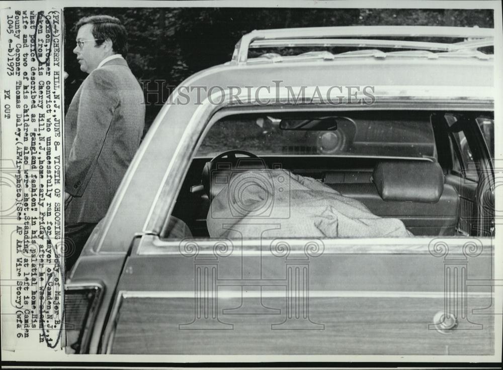 1973 Press Photo Major Coxsen Killed By Gangs in Home - RSL08007 - Historic Images