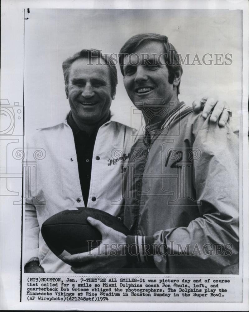 1974 Press Photo Miami Dolphins Coach Don Shula &amp; Quarterback Bob Griese - Historic Images