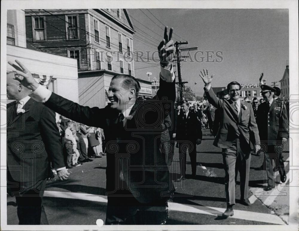 1966 Press Photo Governor John Volpe of Mass on street for his victory - Historic Images