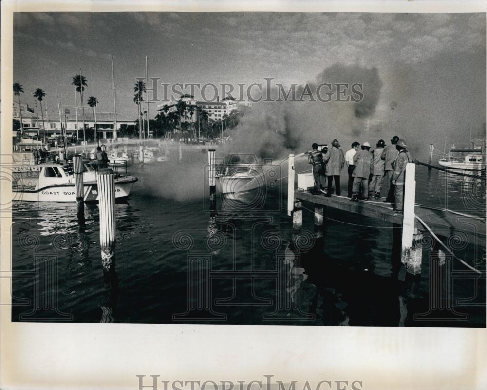 1976 Press Photo Pacemaker Boat Fire, William A Jones, St Petersburg, Florida - Historic Images