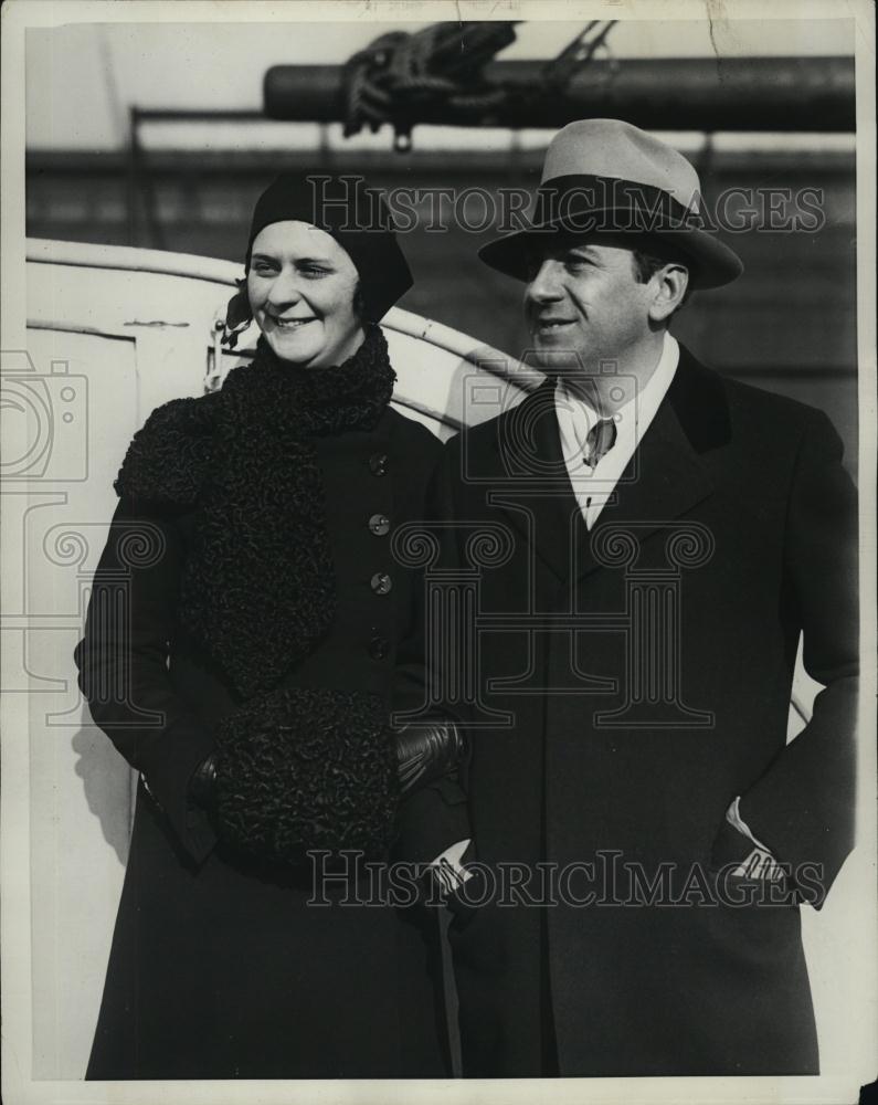 1931 Press Photo Editor Hinson Stiles on the SS France with his new wife - Historic Images