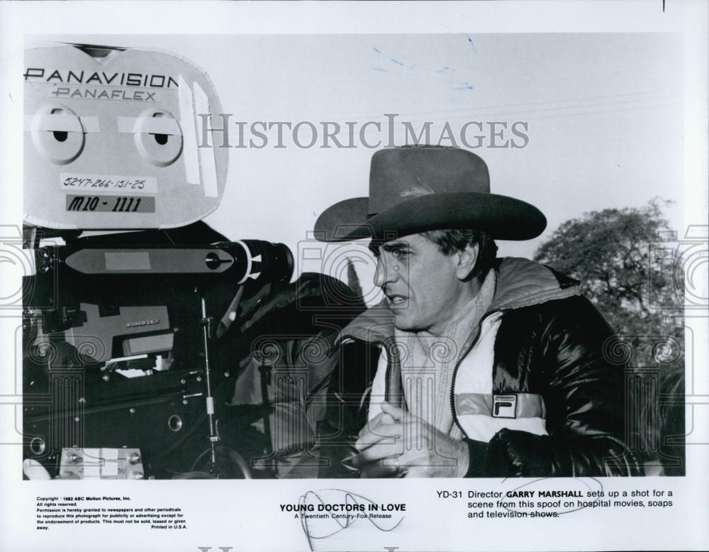 1962 Press Photo Young Doctors in Love Director Garry Marshall - RSL52605 - Historic Images