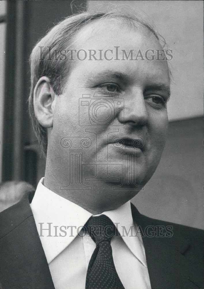 Press Photo Dietrich Stobbe Mayor of West-Berlin Germany - Historic Images