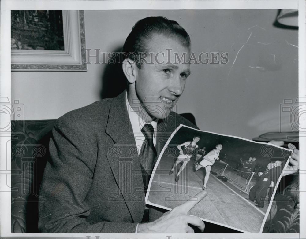 1952 Press Photo Fred Will - RSL54439 - Historic Images