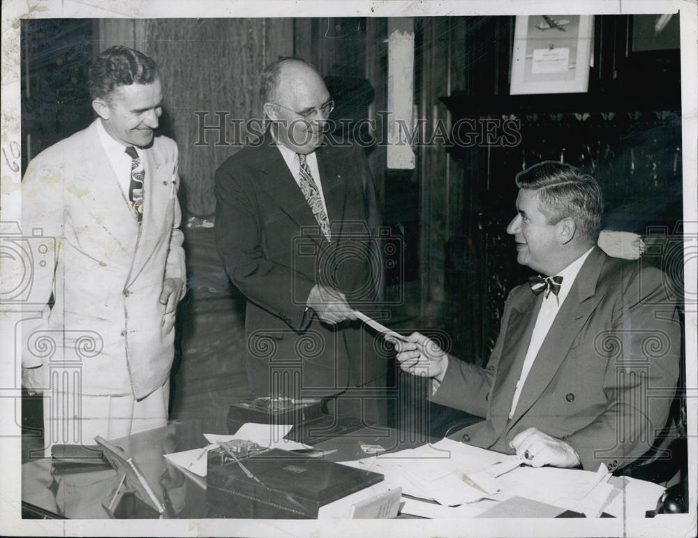 1949 Press Photo Speaker Of The House Thomas P O&#39;Neil As Head Of Table - Historic Images