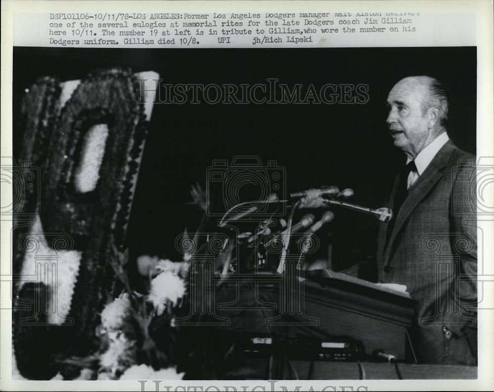 1978 Press Photo Los Angeles Dodgers Manager Walt Alston Delivers Eulogy Jim - Historic Images