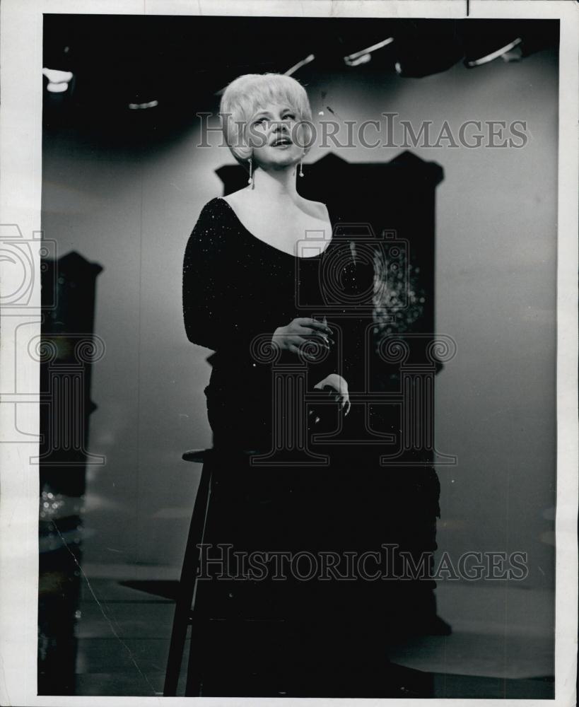 1965 Press Photo Singer Peggy Lee on &quot;The Jack Paar Program&quot; - RSL56835 - Historic Images