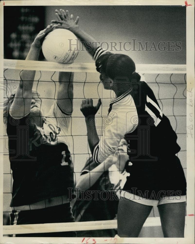 1982 Press Photo Taralyn Dickey, Volleyball, Lakewood - RSL55355 - Historic Images