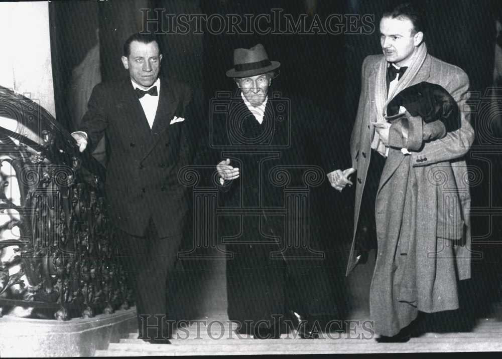 1950 Press Photo Charpentier President of the French Republic Leaving Opera - Historic Images