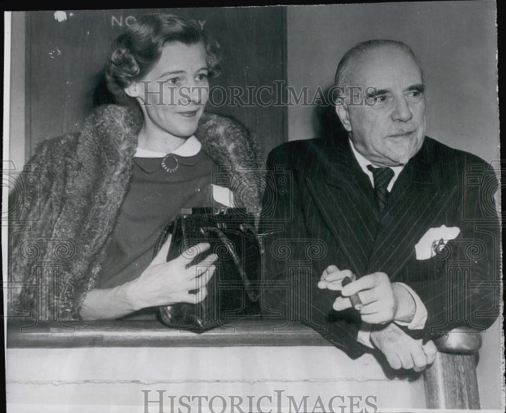 1949 Press Photo Beecham and wife Thomas and Lady Beecham - RSL53079 - Historic Images