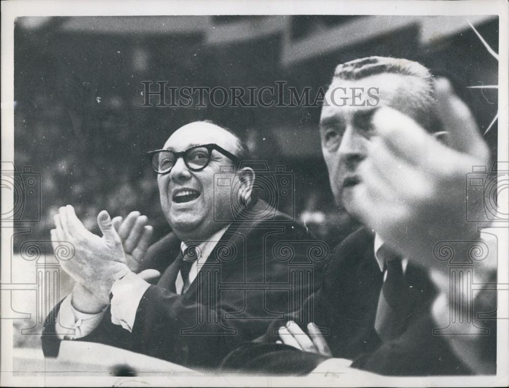 1965 Press Photo Celtics Owner Marvin Kratter Rallies to beat knocks - RSL54417 - Historic Images