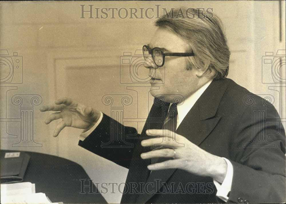 1979 Press Photo Mr Pierre Mauroy, French Socialist party politician - Historic Images