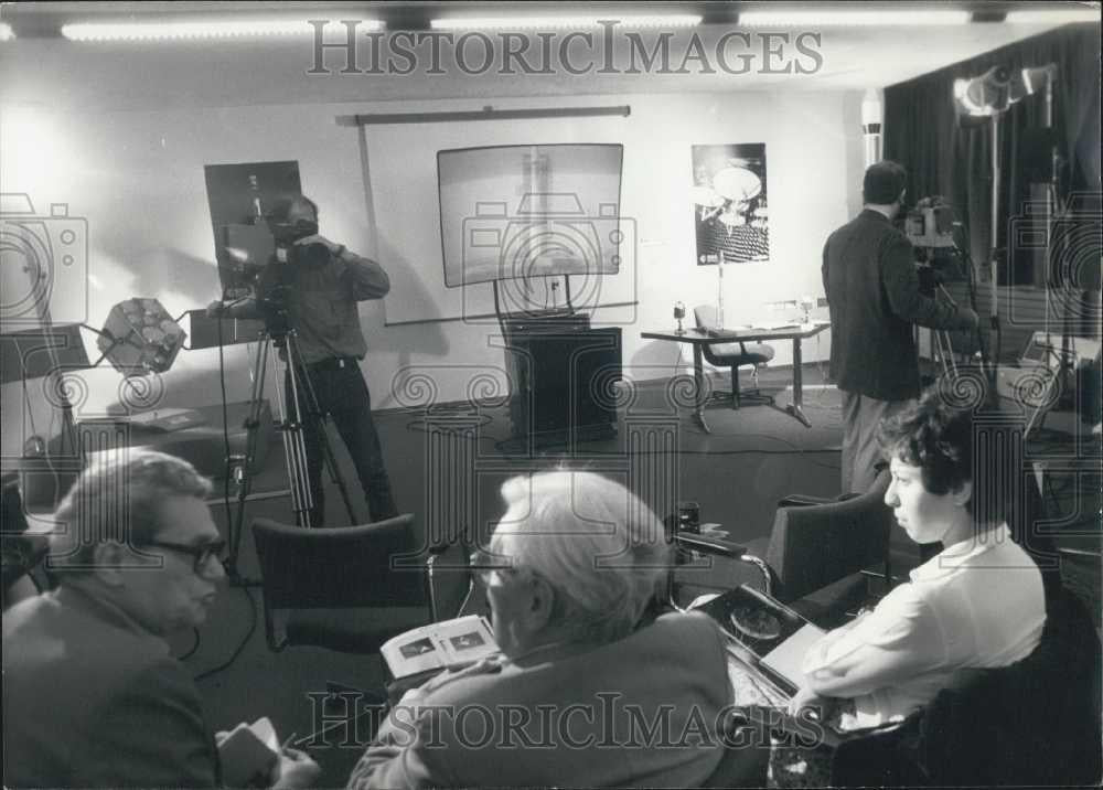 1983 Press Photo Discussion panel for launch of &quot;Ariane&quot; rocket - Historic Images