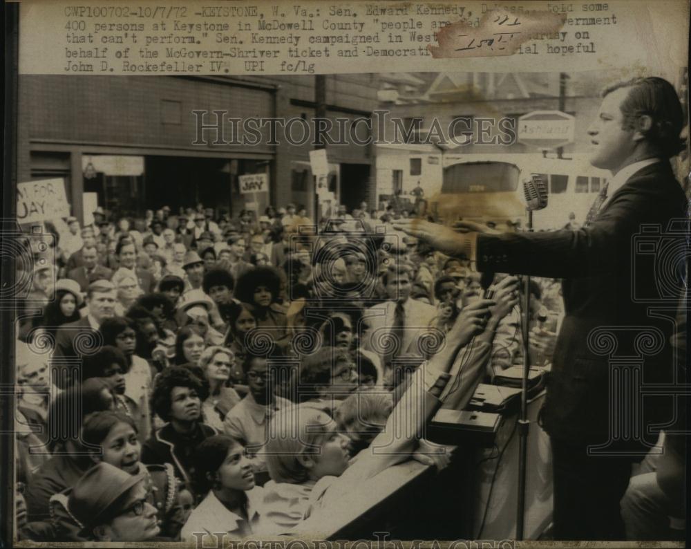 1972 Press Photo Senator Edward Kennedy D-Mass in Keystone W Virginia - Historic Images