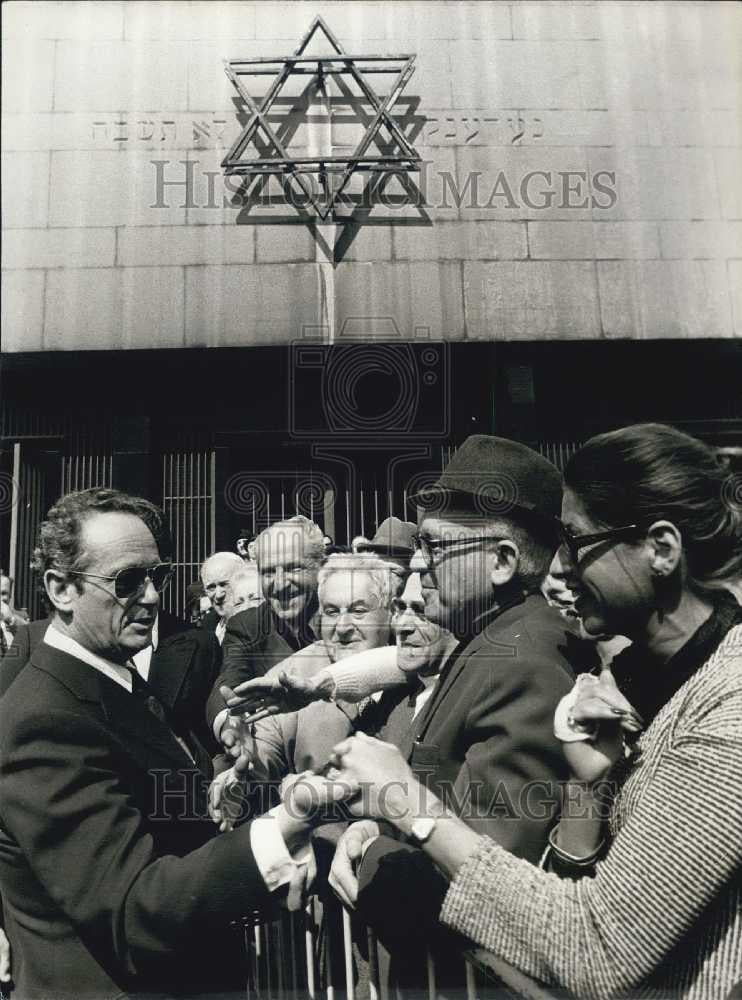 Press Photo Yigal Allon Minister to Isreal. - Historic Images