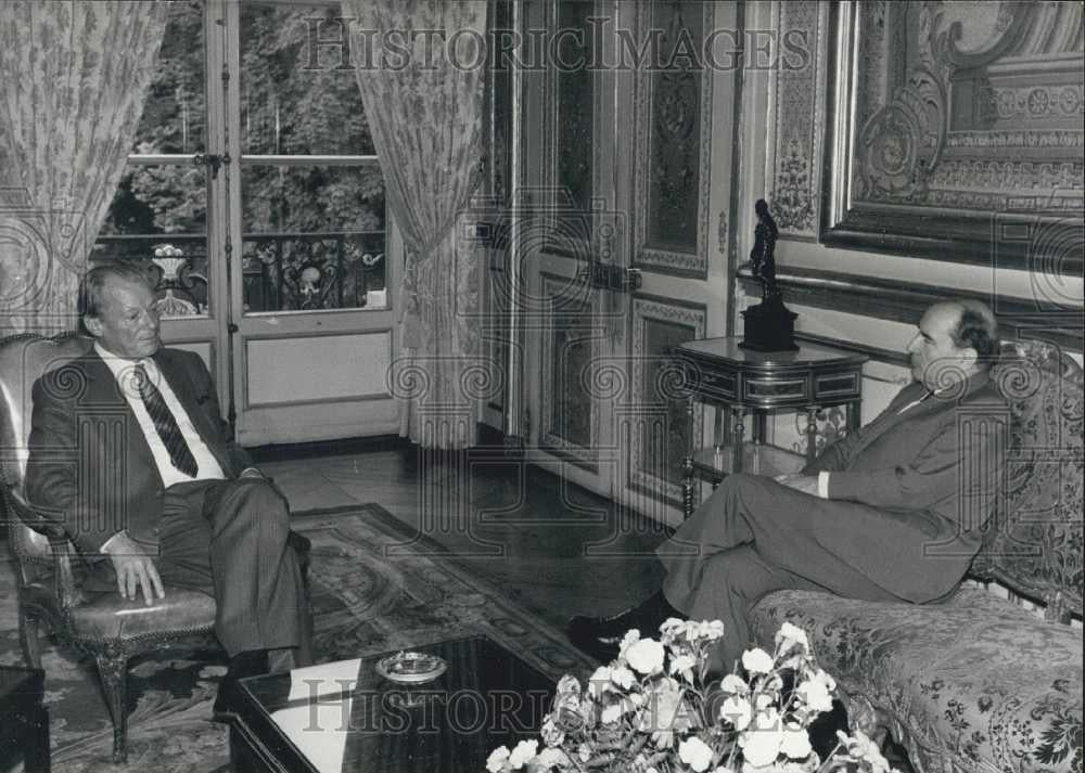 1981 Press Photo Francois Mitterrand French President Willy Brandt General - Historic Images