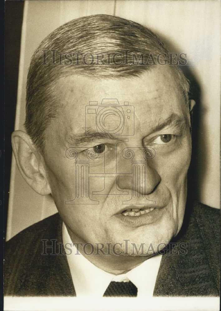 1972 Press Photo Jean Jacques Gauthier, celebrated critic of France - Historic Images